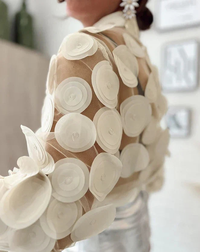 Sophisticated Blouse with a Clean Classic Look