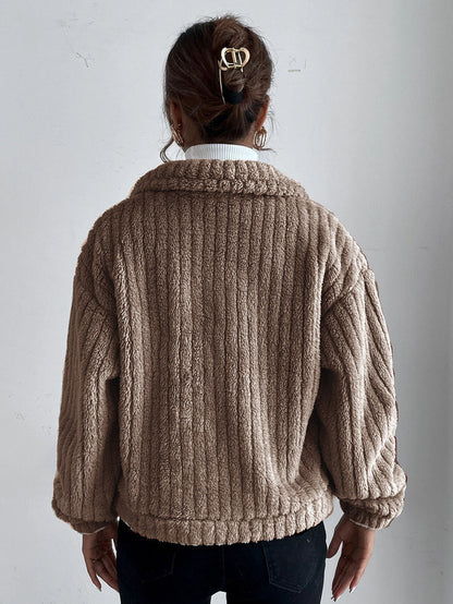 Elegantly Styled Jacket for Everyday Wear