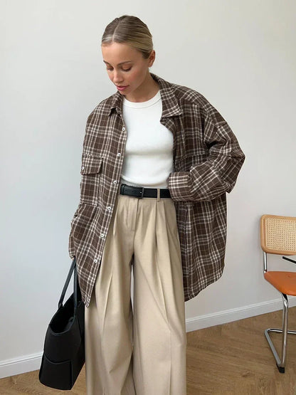 Sophisticated Blouse with a Clean Classic Look