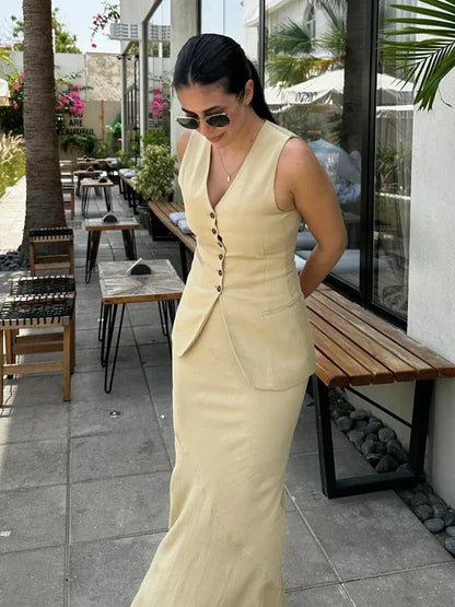 Gracefully Styled Garment for Any Occasion