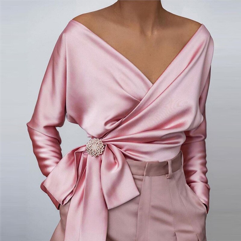 Sophisticated Blouse with a Clean Classic Look