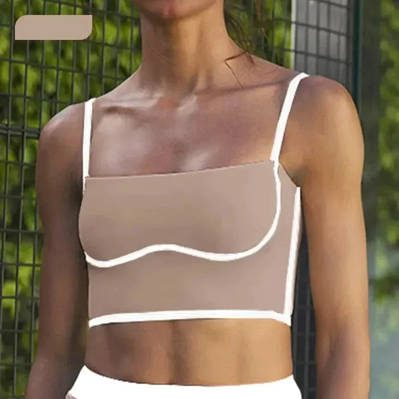 Well Tailored Top with a Graceful Silhouette