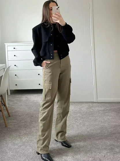 Well Tailored Jacket with a Graceful Silhouette