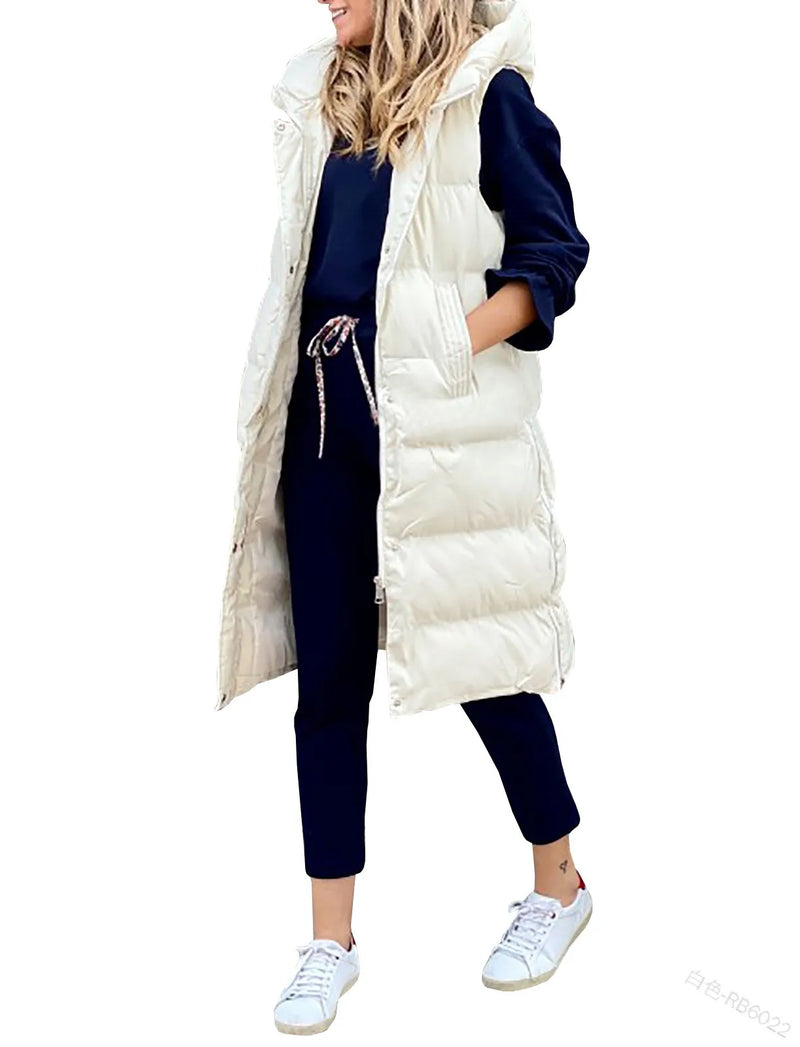 Beautifully Finished Coat in a Timeless Design