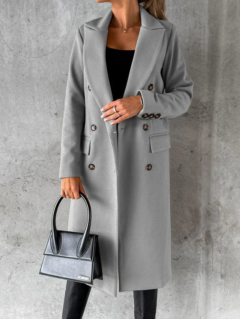 Effortlessly Elegant Coat with a Timeless Design