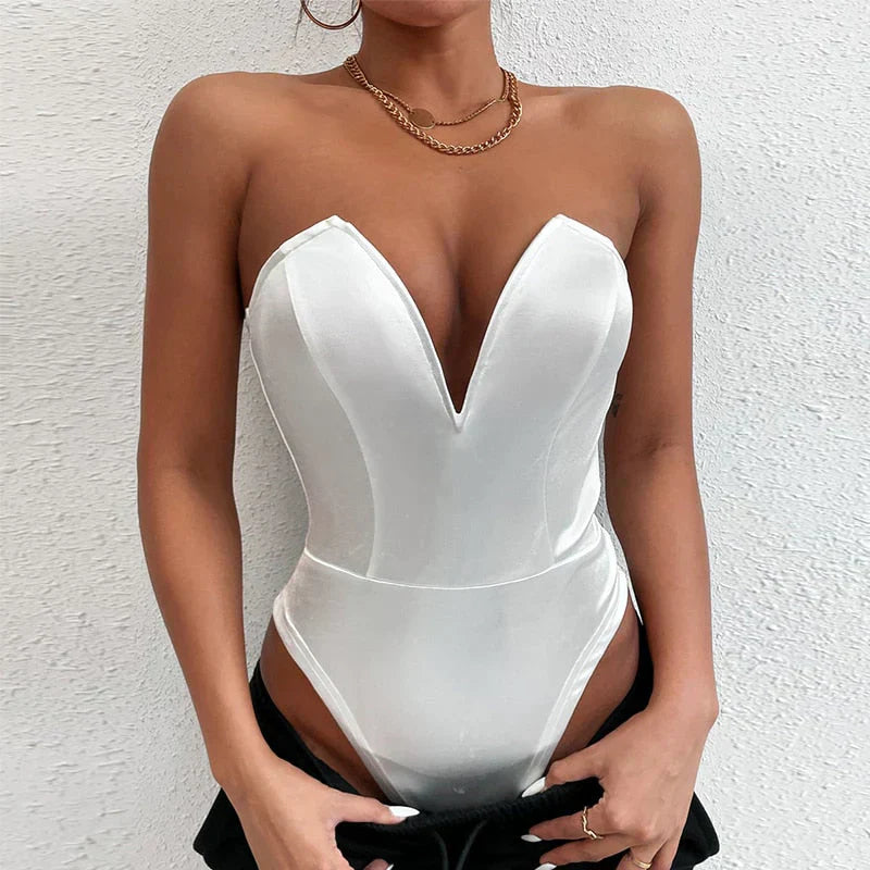 Gracefully Styled Garment for Any Occasion