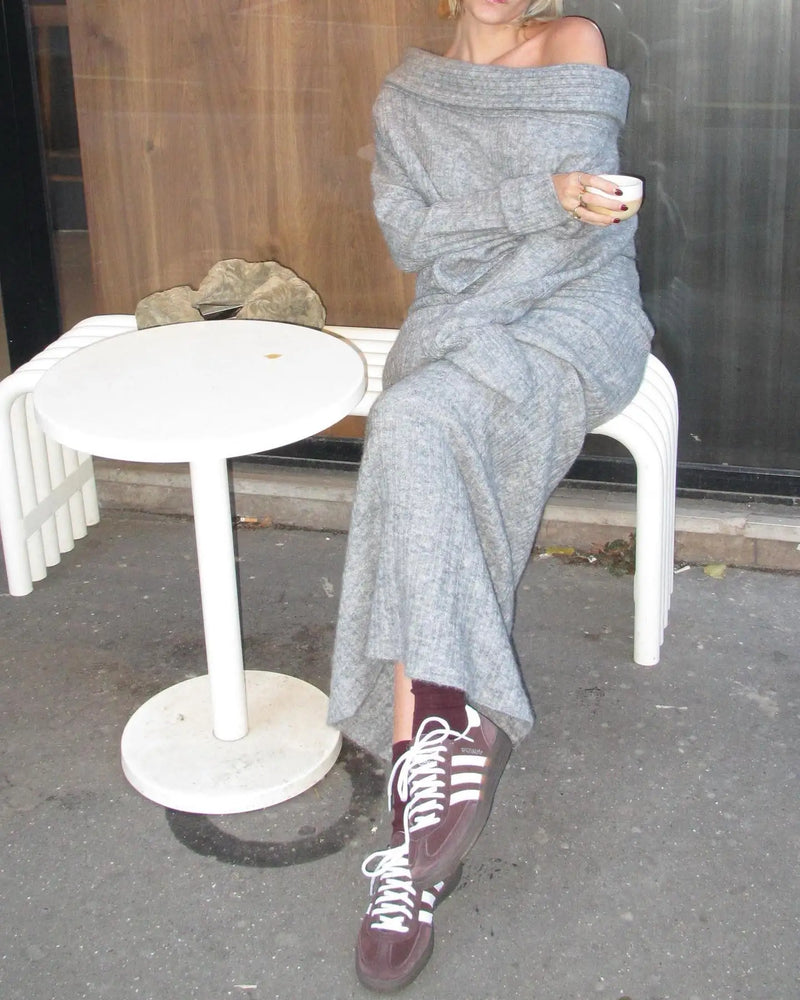 Gracefully Styled Garment for Any Occasion