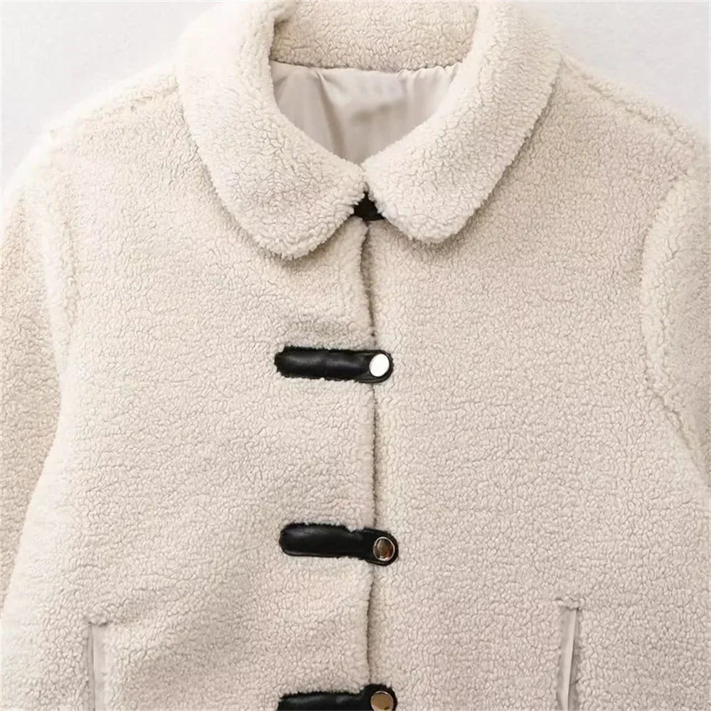 Gracefully Styled Garment for Any Occasion