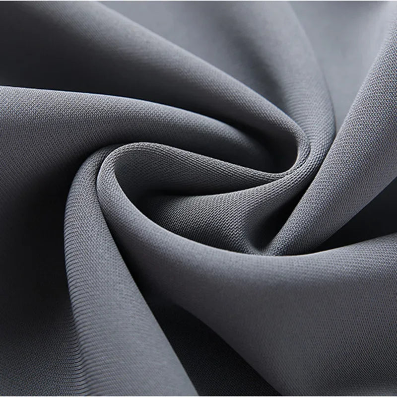 Effortlessly Elegant Pants with a Timeless Design