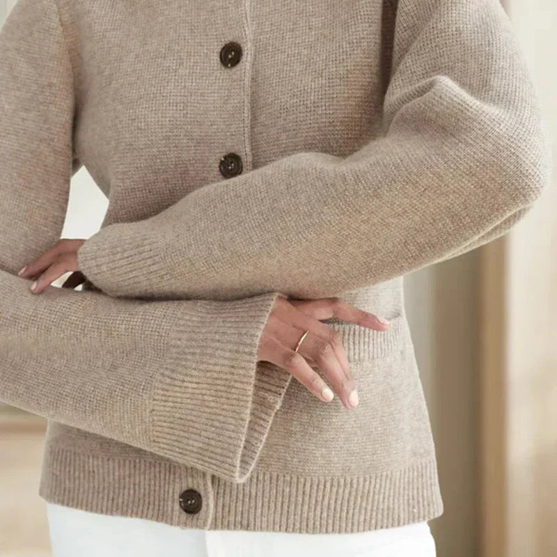 Classic Vintage & Enduringly Stylish Cardigan