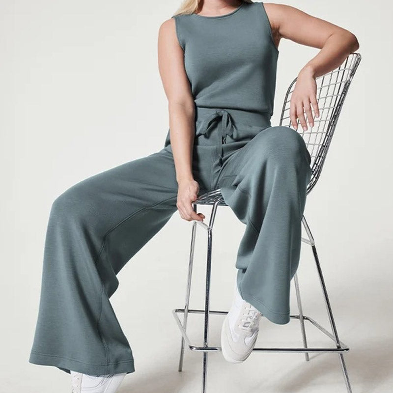 Beautifully Finished Garment in a Timeless Design