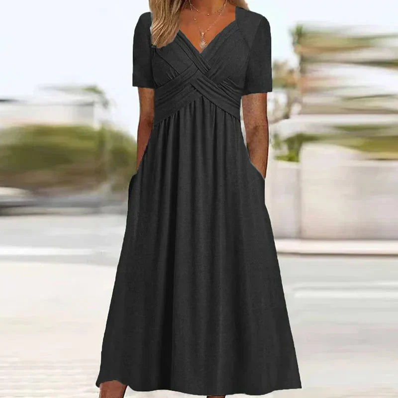 Classic Vintage Dress with a Flattering Fit