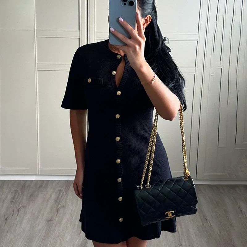Gracefully Styled Dress for Any Occasion