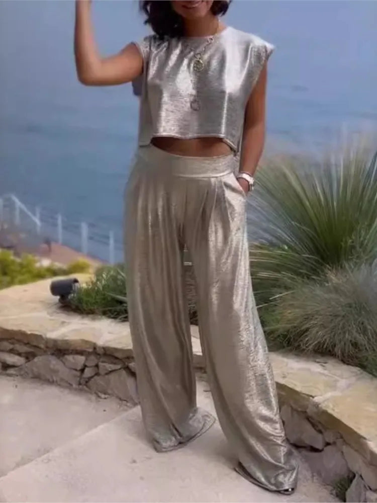 Gracefully Styled Garment for Any Occasion