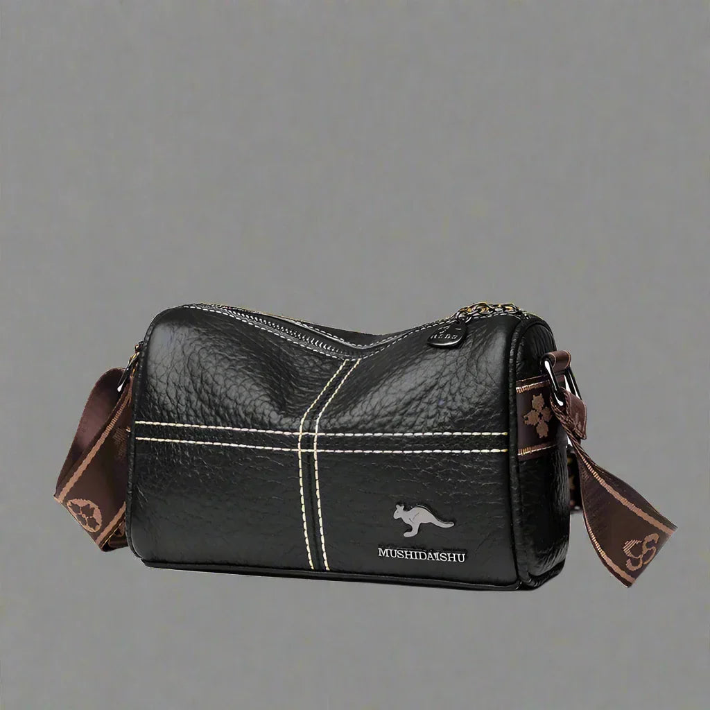 Well Tailored Bag with a Graceful Silhouette