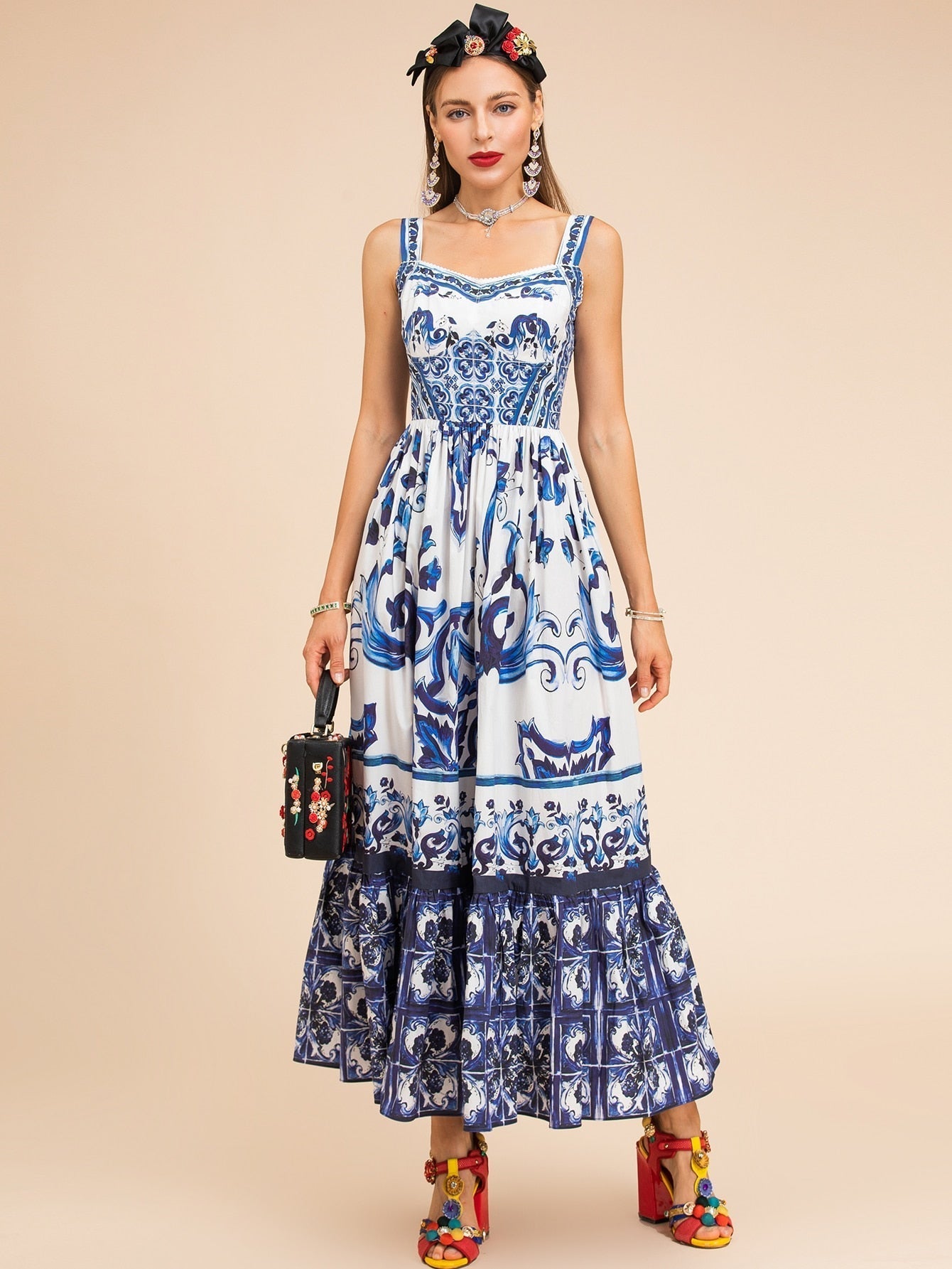 Beautifully Crafted Dress in a Classic Style