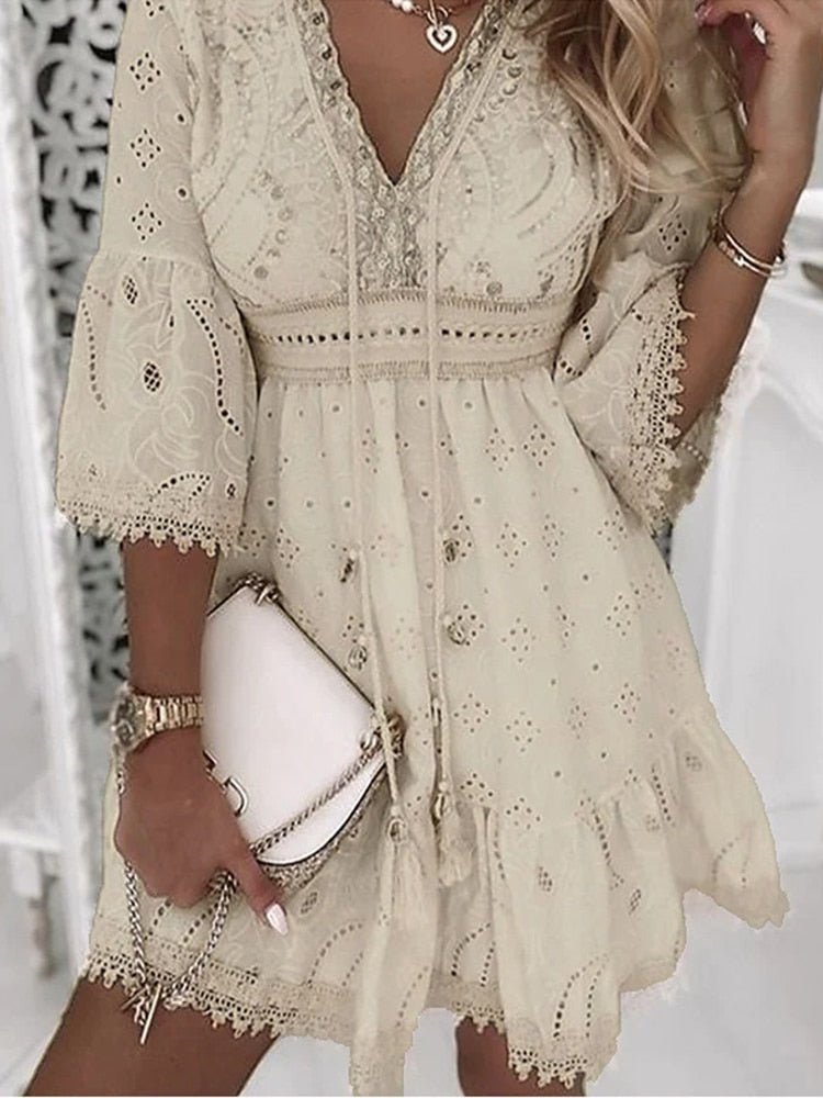 Beautifully Crafted Dress in a Classic Style