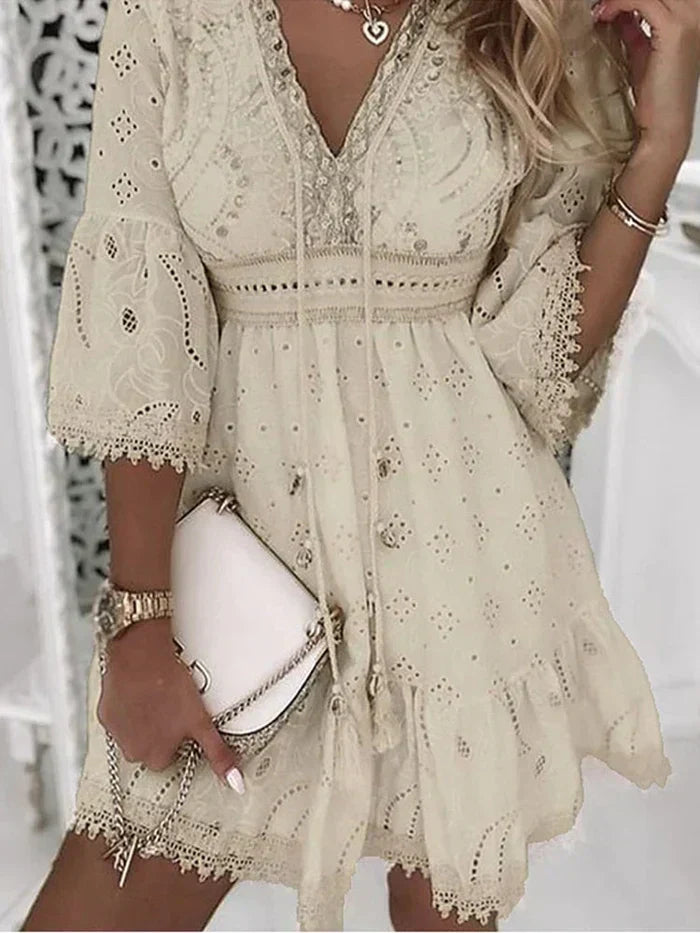 Well Tailored Dress with a Graceful Silhouette
