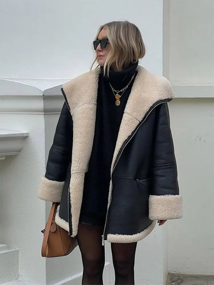 Elegantly Styled Jacket for Everyday Wear