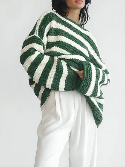 Well Tailored Sweater with a Graceful Silhouette