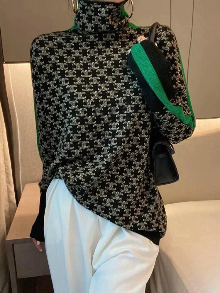 Well Tailored Sweater with a Graceful Silhouette