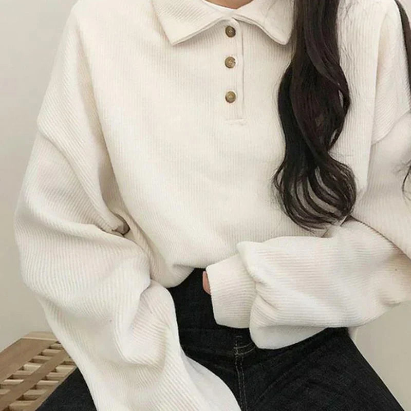 Well Tailored Shirt with a Graceful Silhouette