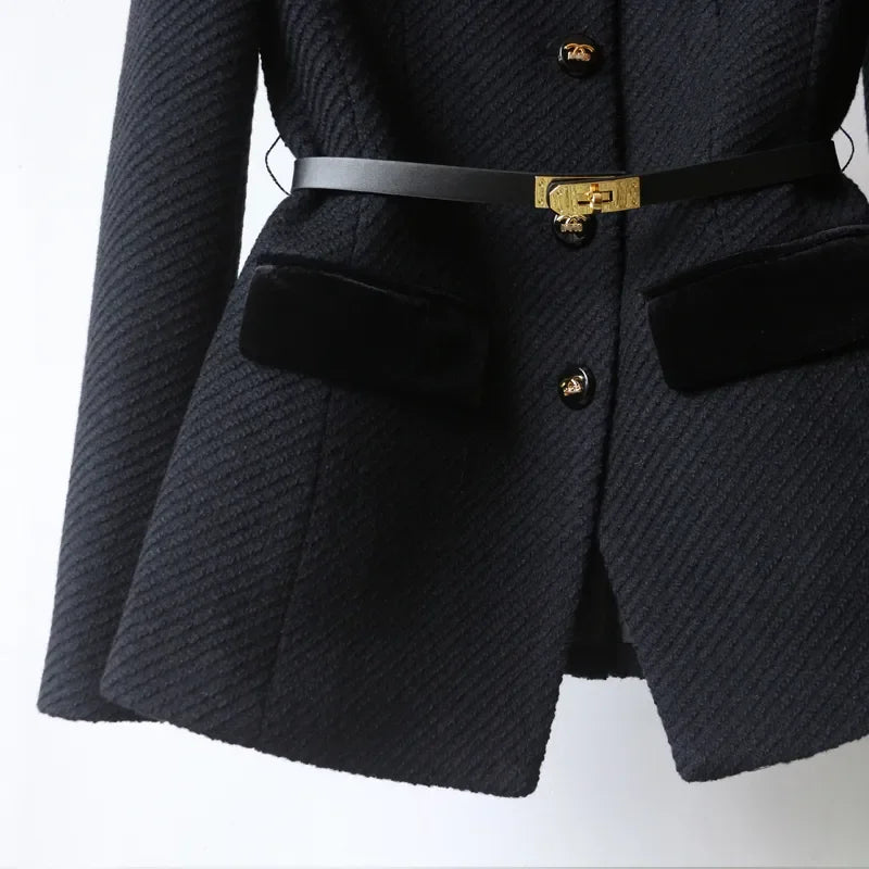 Beautifully Finished Coat in a Timeless Design