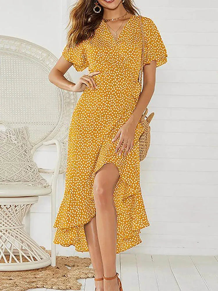 Gracefully Styled Dress for Any Occasion
