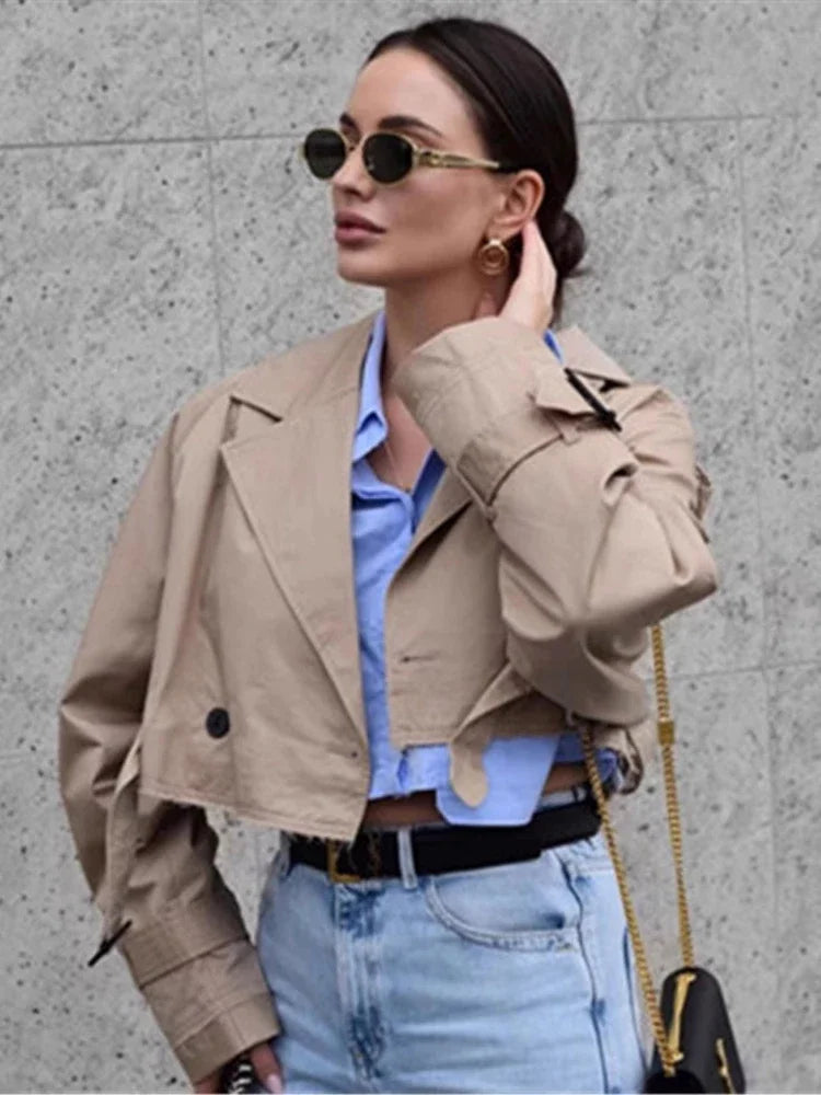 Gracefully Styled Jacket for Any Occasion