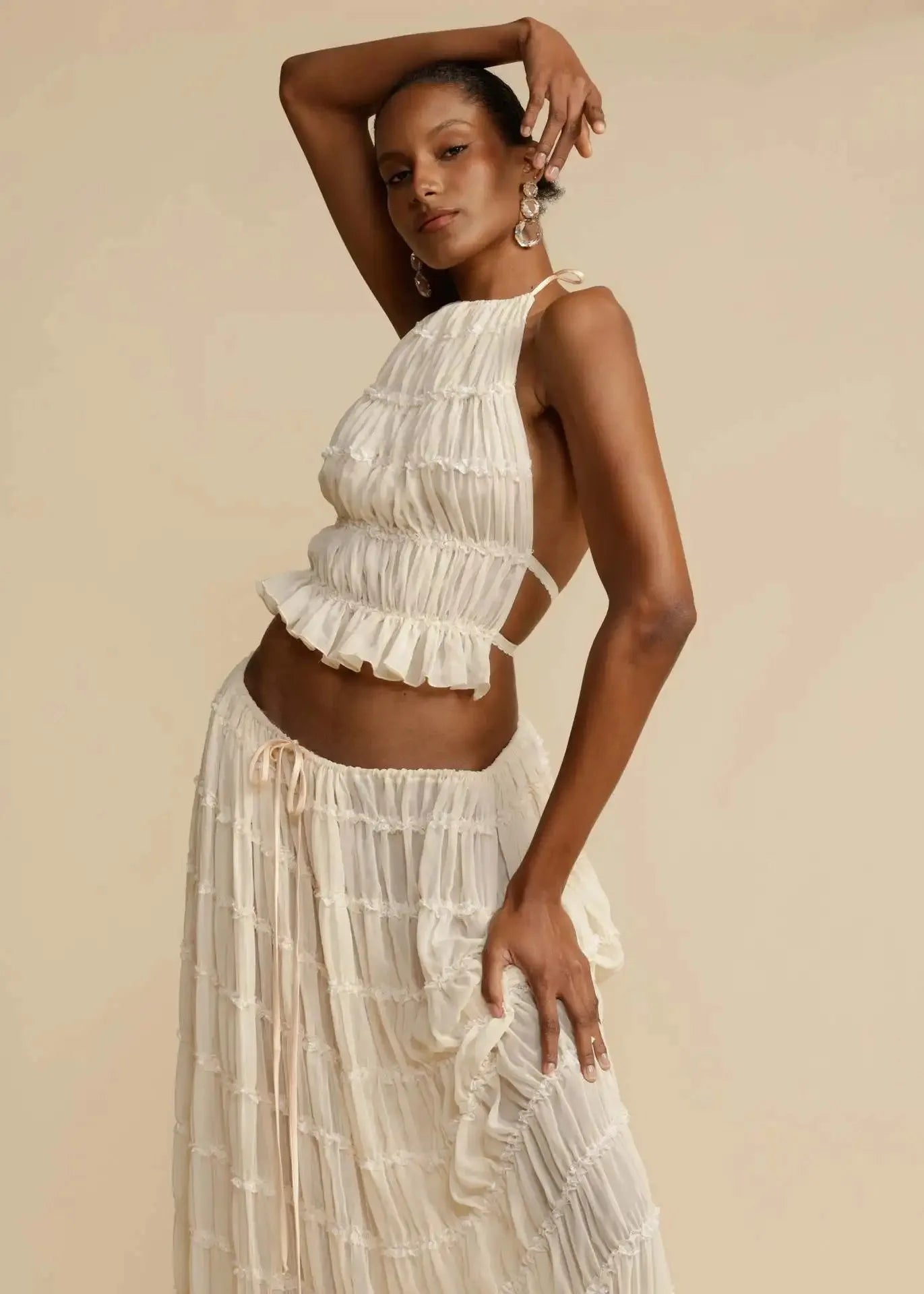 Beautifully Finished Dress in a Timeless Design