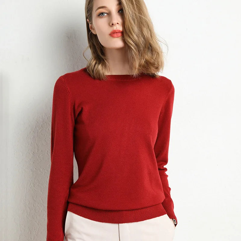 Elegantly Styled Pullover for Everyday Wear