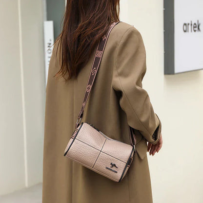 Well Tailored Bag with a Graceful Silhouette