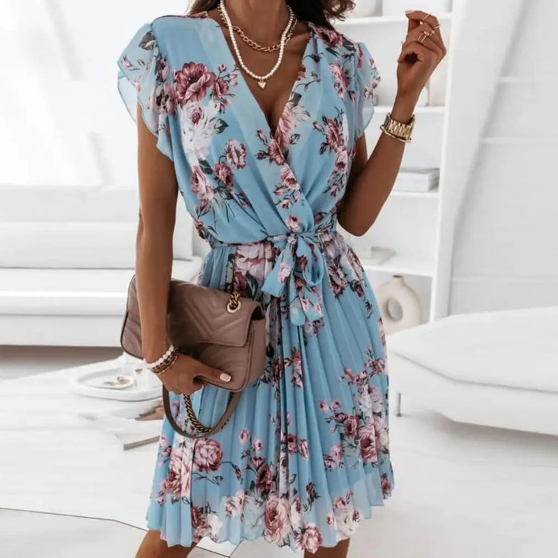 Classic Vintage Dress with a Flattering Fit