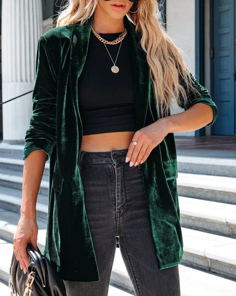 Effortlessly Elegant Jacket with a Timeless Design