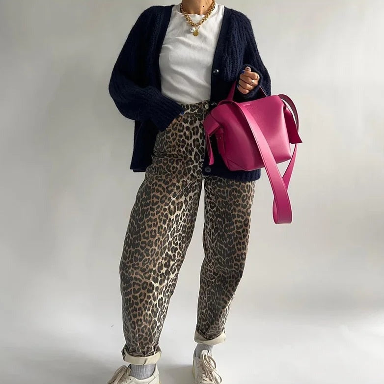 Beautifully Finished Trousers in a Timeless Design