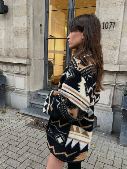 Elegantly Styled Jacket for Everyday Wear