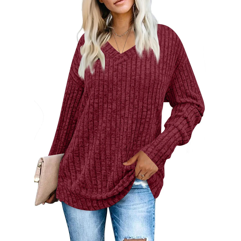 Effortlessly Elegant Sweater with a Timeless Design