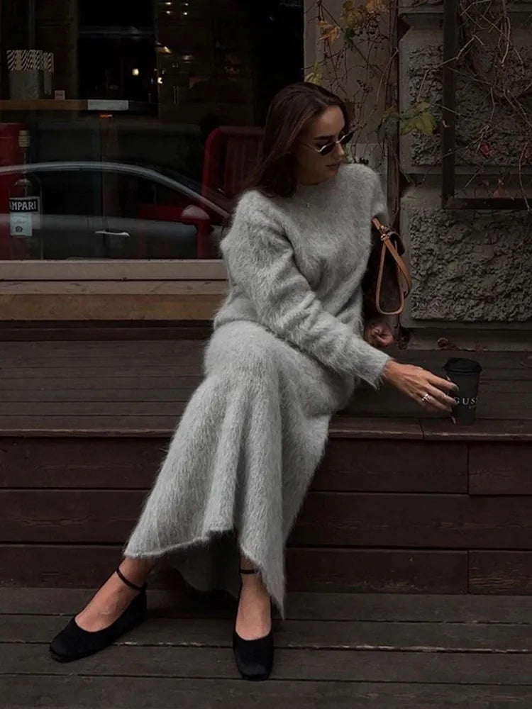 Sophisticated Sweater with a Clean Classic Look