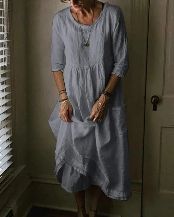 Effortlessly Elegant Dress with a Timeless Design