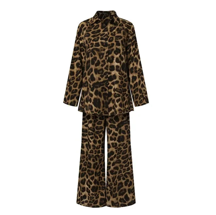 Well Tailored Trousers with a Graceful Silhouette