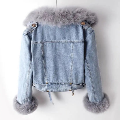 Effortlessly Elegant Coat with a Timeless Design