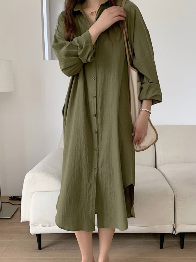 Classic Vintage Shirt with a Flattering Fit