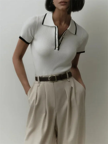 Classic Vintage Sweater with a Flattering Fit