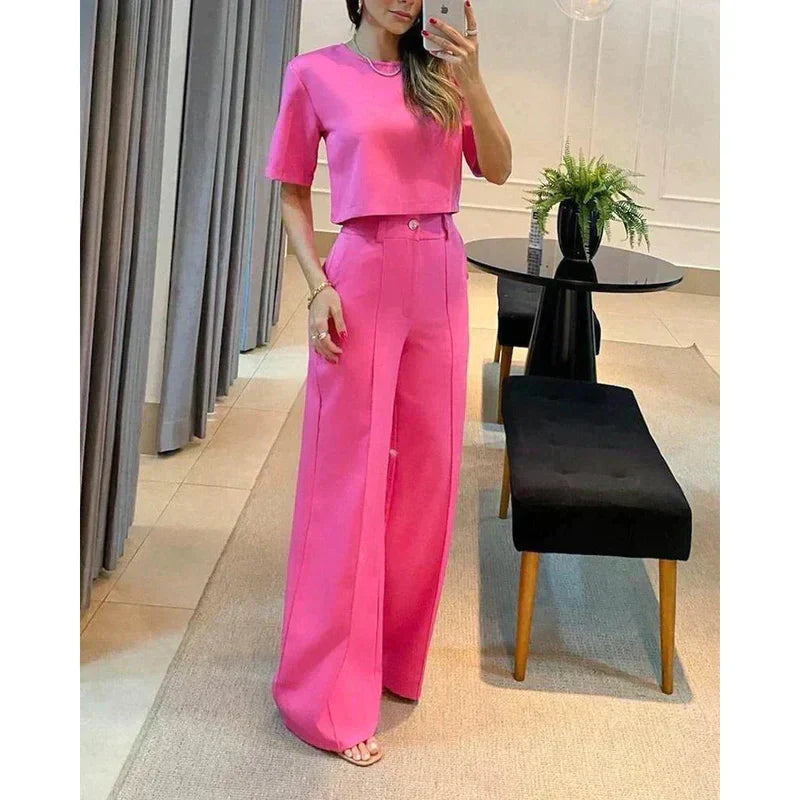 Effortlessly Elegant Garment with a Timeless Design