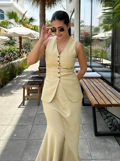 Gracefully Styled Garment for Any Occasion