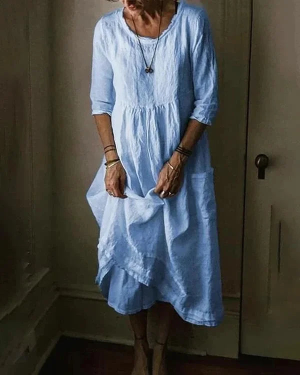 Effortlessly Elegant Dress with a Timeless Design