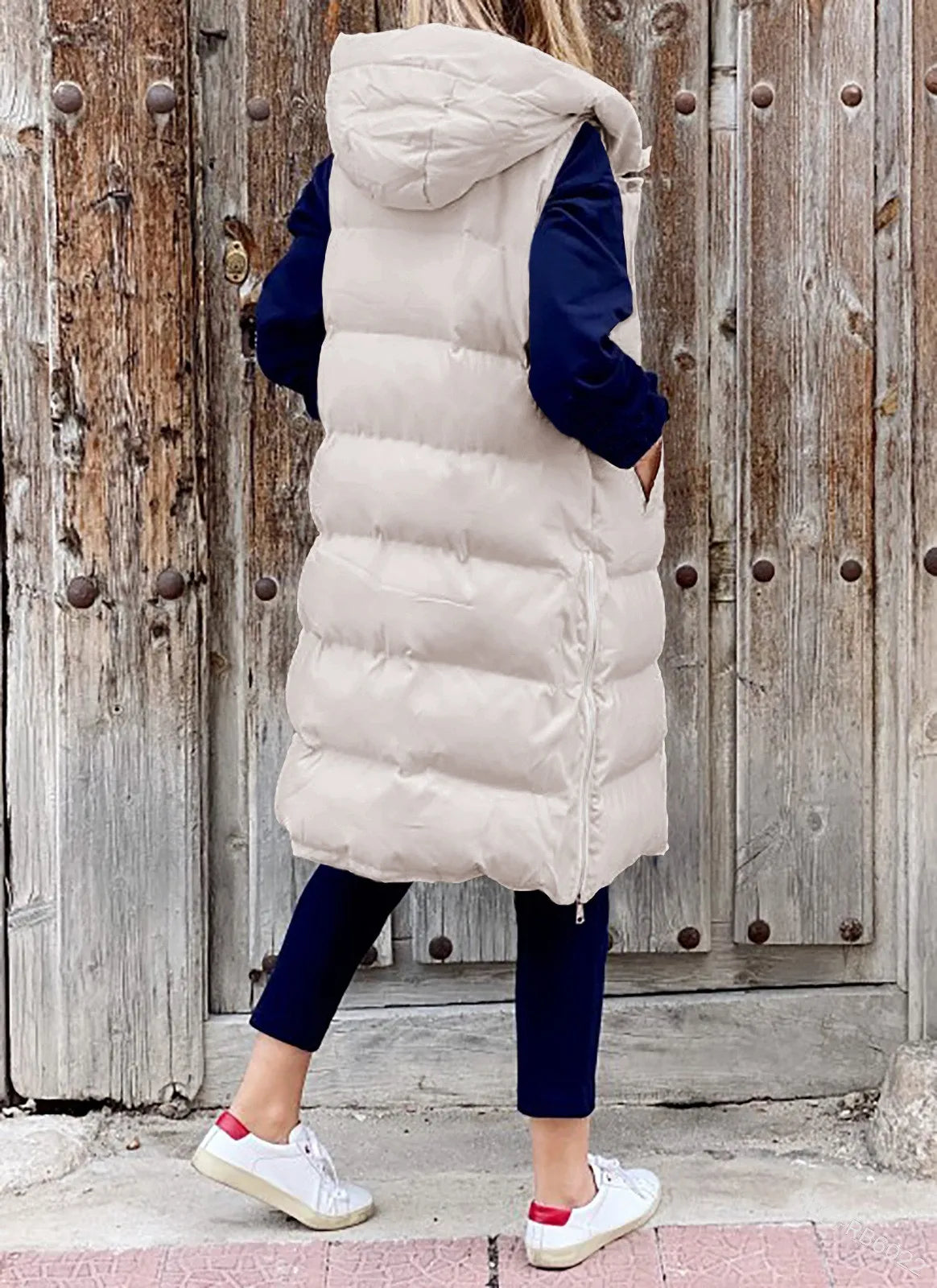 Beautifully Finished Coat in a Timeless Design