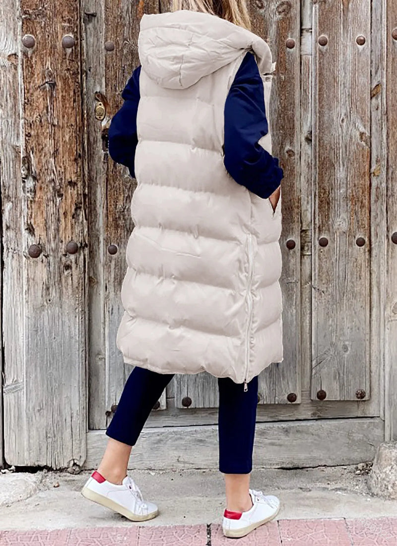Beautifully Finished Coat in a Timeless Design