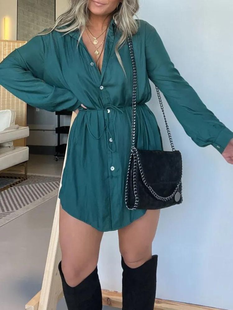 Classic Vintage & Enduringly Stylish Dress