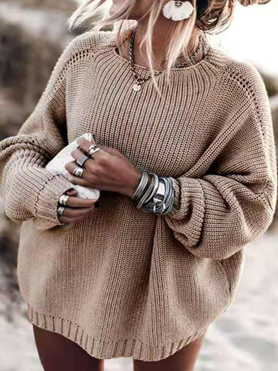 Well Tailored Sweater with a Graceful Silhouette